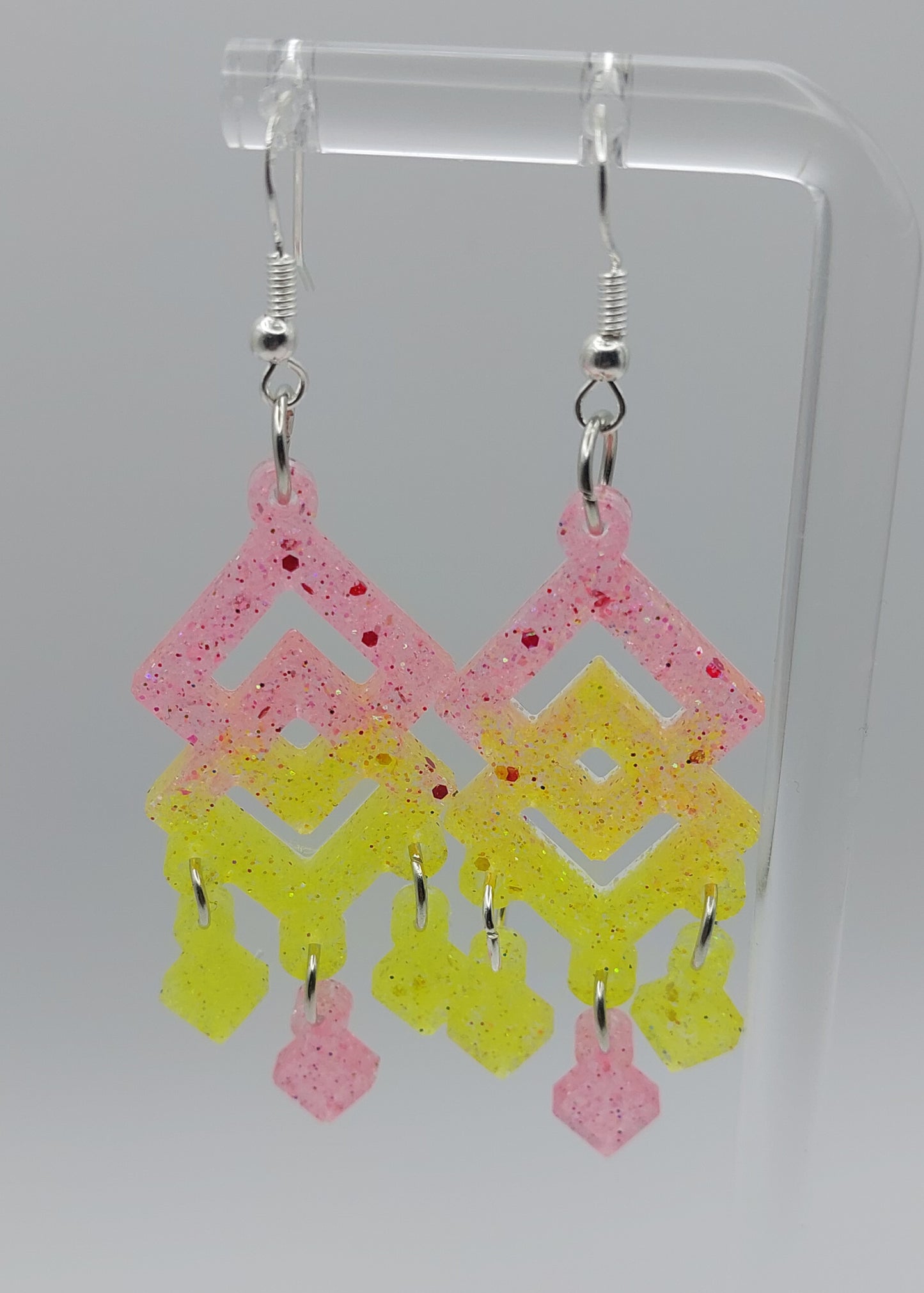 Geometric Dangles